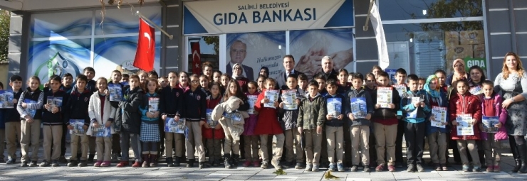 Taytanlı Öğrencilerinden Sosyal Markete Destek