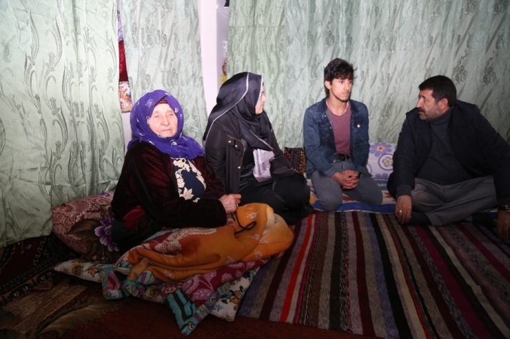 Eyyübiye Belediyesi Yardıma Muhtaç Vatandaşlarla Buluşmaya Devam Ediyor