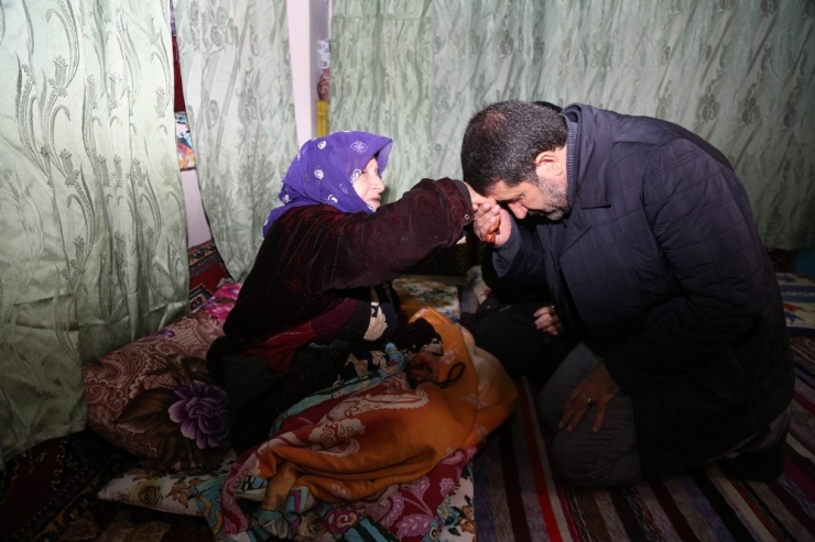 Eyyübiye Belediyesi Yardıma Muhtaç Vatandaşlarla Buluşmaya Devam Ediyor