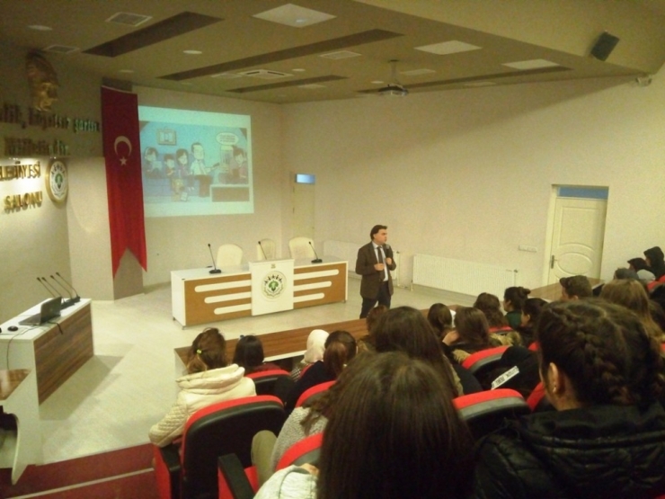 Sarıgöl’de Lise Öğrencilerine Uyuşturucu Semineri