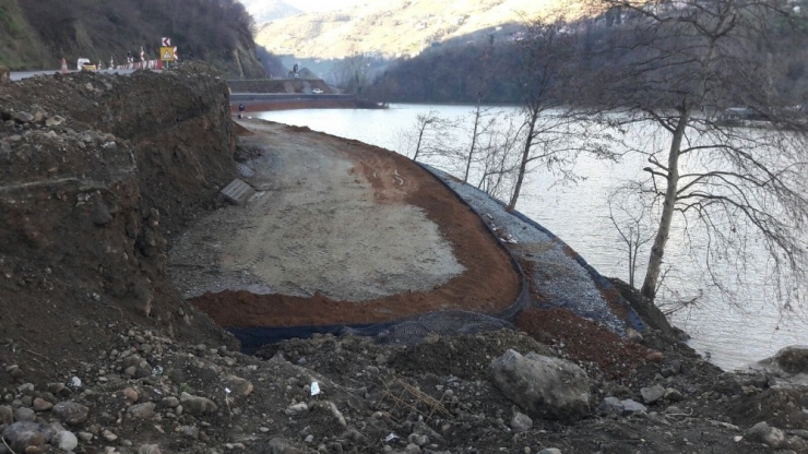 Sera Gölü’nde Tepkilere Neden Olan Beton Duvarın Yıkılmasının Ardından Yeni Proje İle İlgili Çalışmalara Başlandı