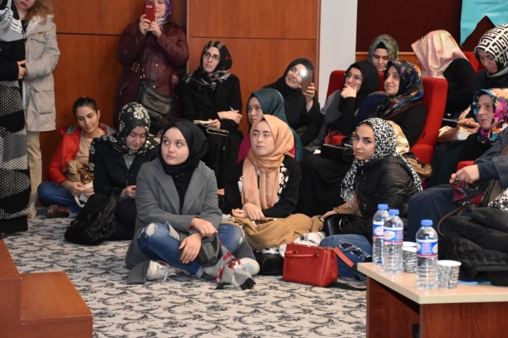 Yazar Hatice Tongar: “Çocuğunuzu Gücünüzle Ezmeyin”