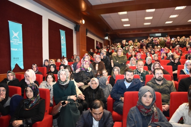 Yazar Hatice Tongar: “Çocuğunuzu Gücünüzle Ezmeyin”