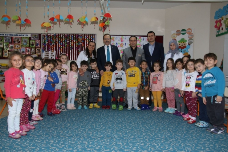 Başkan Şahin: “Bilgi Ve Teknoloji Evi Kuruyoruz”