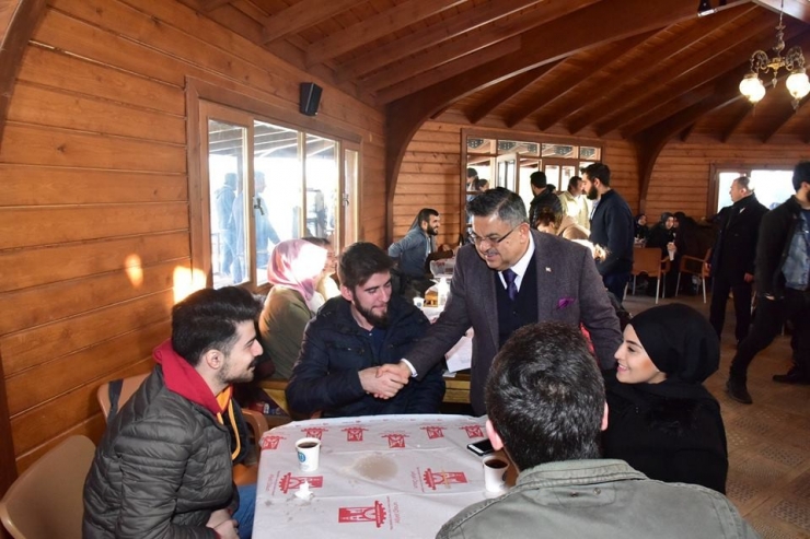 Başkan Yağcı’dan Öğrencilere Çorba İkramı