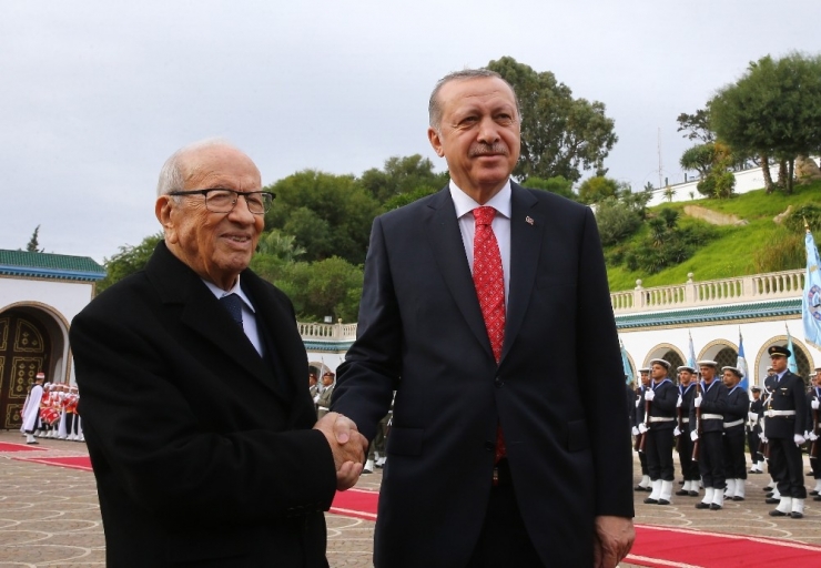 Cumhurbaşkanı Erdoğan Tunus’ta