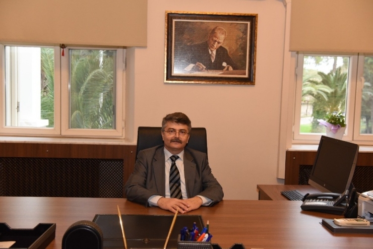 Rektör Prof. Dr. Budak, Yardımcılarını Belirledi