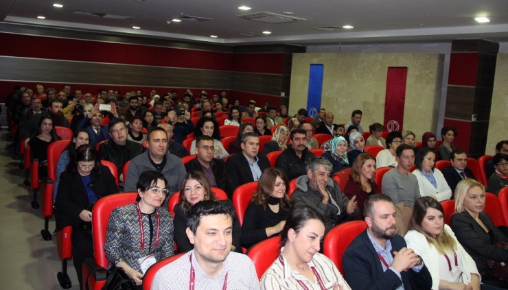 Anadolu Üniversitesi Aöf Başarıyı Ödüllendirdi