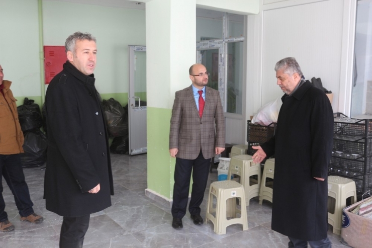 Sarıcakaya’da Anne İle Çocuklarına Kur-an Kursu