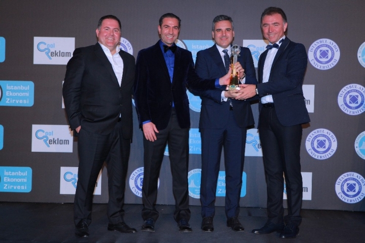 İstanbul Ekonomi Zirvesi’nde Türkiye’nin Endüstri 4.0’ı Masaya Yatırıldı