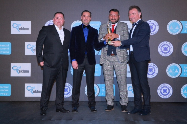 İstanbul Ekonomi Zirvesi’nde Türkiye’nin Endüstri 4.0’ı Masaya Yatırıldı