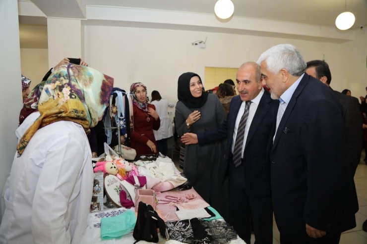 El Sanatları Fuarının Açılışı Yapıldı