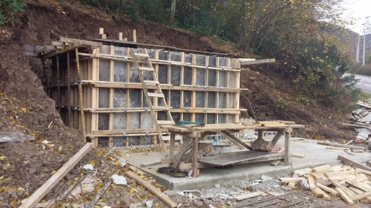 Büyükşehir’den Tarım Ve Hayvancılığa Sulama Desteği