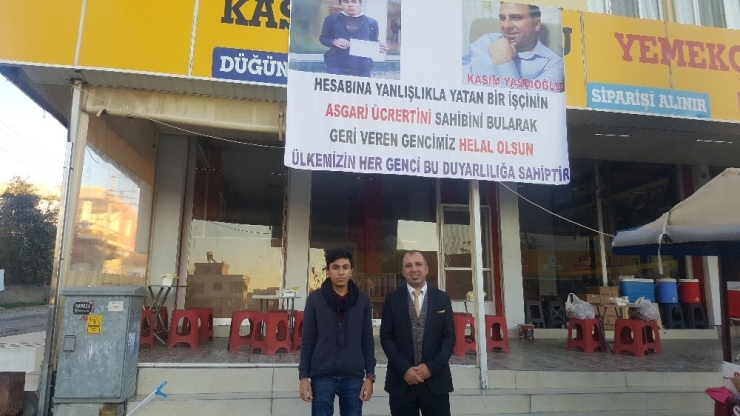 İyilik Yaptı Afişleri Asıldı