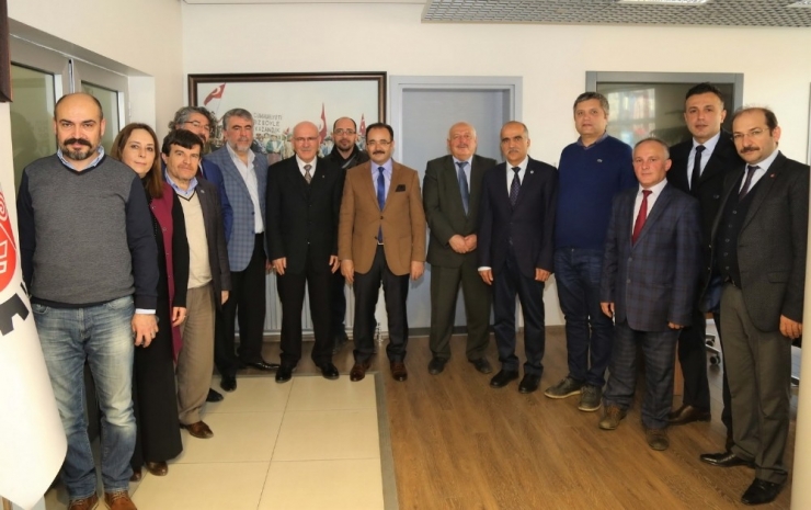 Rektör Savaş’tan Başkan Cahan’a Ziyaret