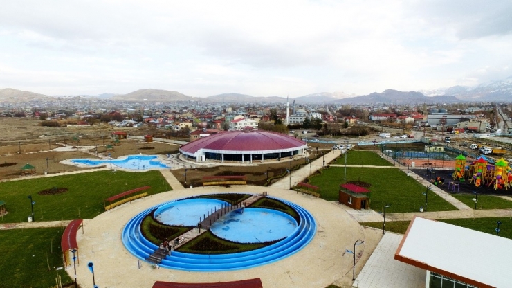 15 Temmuz Şehitler Parkı Göz Kamaştırıyor