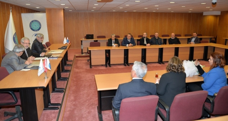 Otomotiv Mühendisliğini Seçecek Öğrencilere 500 Tl Burs