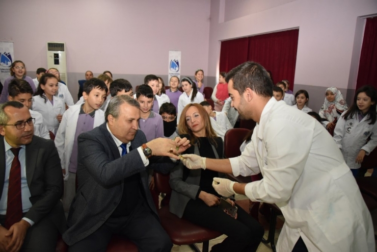 Başkan Çerçi Öğrencilerle Birlikte Deney Yaptı