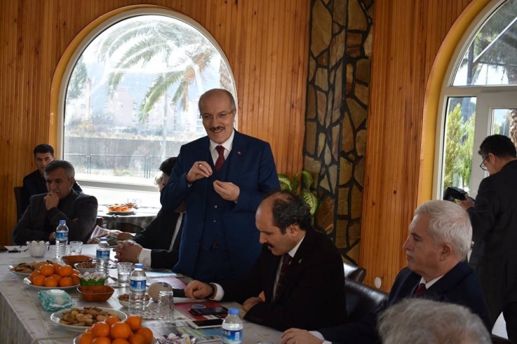 Aydınlıoğlu “Muhtarlarımız Ak Parti Döneminde Değer Kazandı”