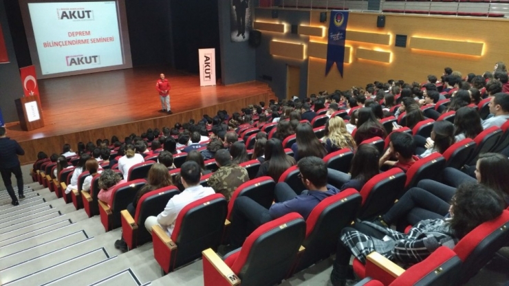 Akut 2013 Yılından Buyana 55 Bin Kişiye ‘Deprem Bilinçlendirme Semineri’ Verdi