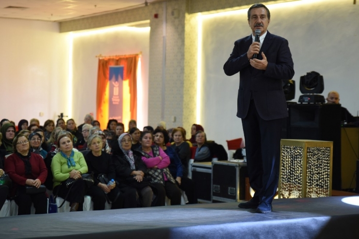 Kursiyer Kadınlar Podyumda Beğeni Topladı