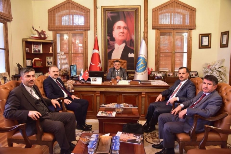 Başkan Yağcı Ve Orman İşletme Bursa Bölge Müdürü Akın Bir Araya Geldi