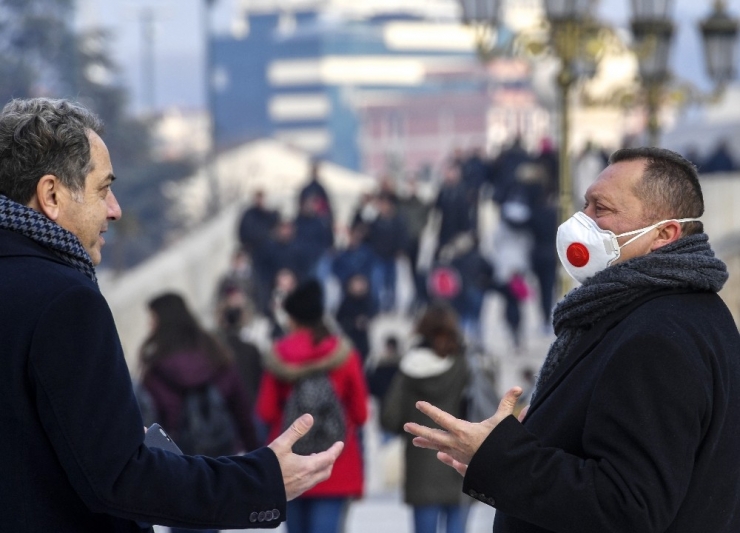 Üsküp Nefes Almakta Zorlanınca, Toplu Taşım Bedava Oldu