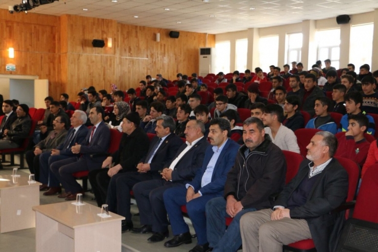 Vali Mantı: “Birliğimizi, Kardeşliğimizi Ve Dayanışmamızı Geliştirmemiz Lazım”