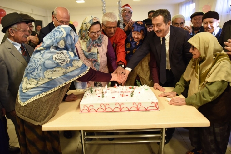 Deneyimli Yurttaşlar 2018’i Karşıladı