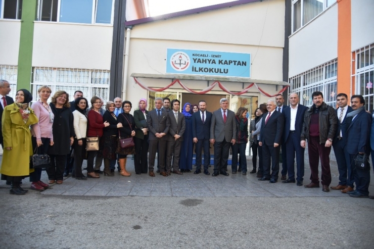 İzmit Belediyesi’nden 2 Okula Öğretmenler Odası