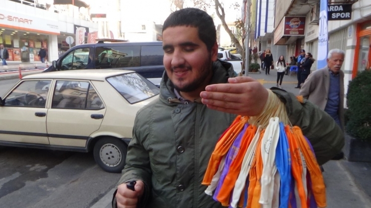 Görme Engelli Eyüp’ün Tek İsteği Sigortalı Bir İş