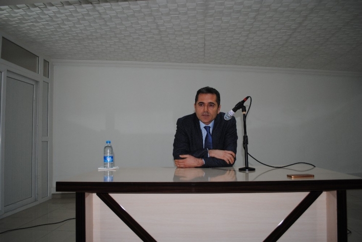 Kaymakam Akdaş, Gençlerle Söyleşi Etkinliğinde Buluştu