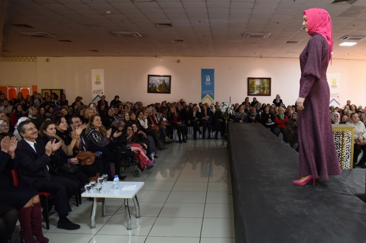 Kursiyer Kadınlar Podyumda Beğeni Topladı