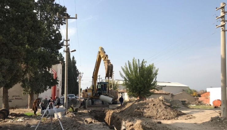 Saruhanlı Ve Akhisar’da Altyapı Yatırımları Hız Kazandı