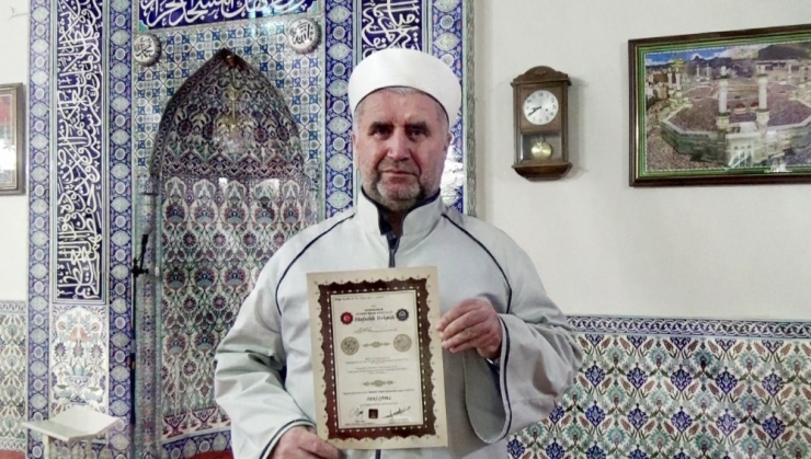 57 Yaşında Hafız Oldu