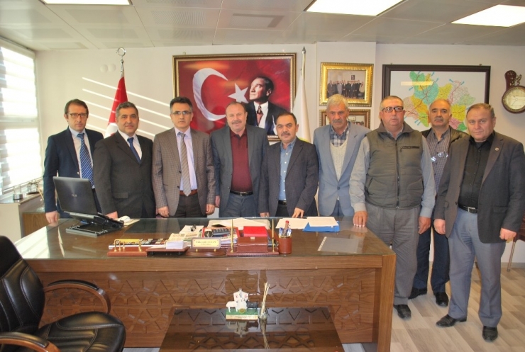 Damızlık Koç-teke Ağıl Projesi Manisa’da Hayata Geçiyor