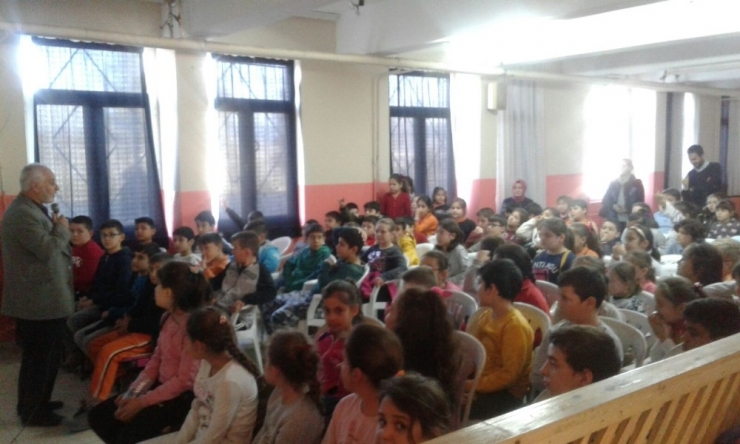 Minik Öğrencilere Trafik Eğitimi