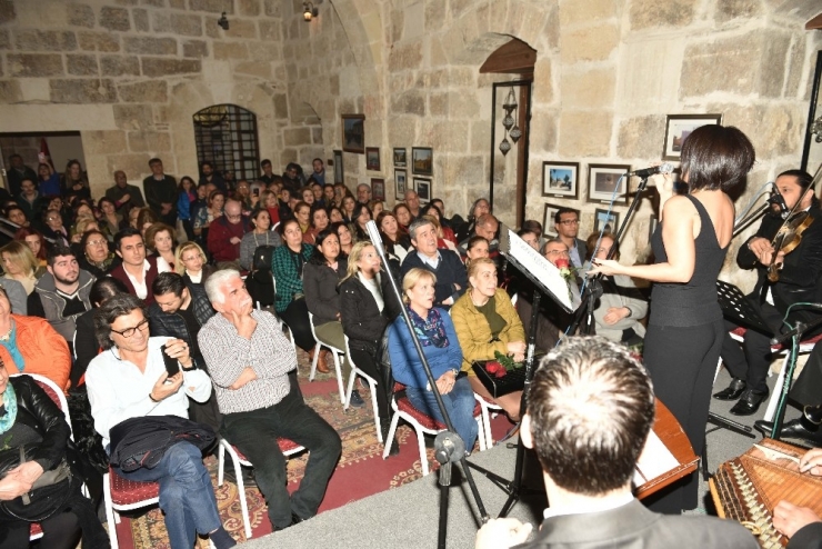 Ramazanoğlu Konağı Resitallerinde Lale Dağtekin Rüzgarı