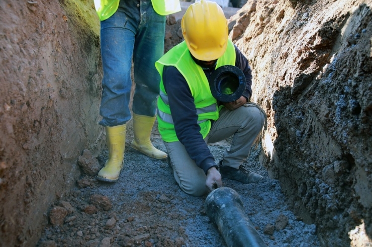 Hendek’e Yeni Arıtma Tesisi Ve Hatlar Geliyor