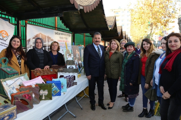 Tortek Kursiyerlerinden ’Yeni Yıla Merhaba’ Kermesi