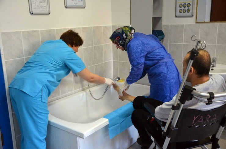 Yarası Kapanmayan Hastaların İmdadına Bu Merkez Yetişiyor