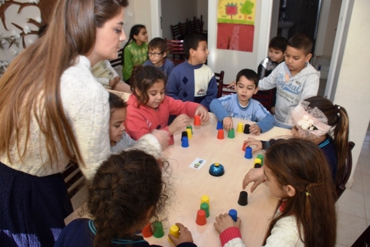 Akıl Ve Zeka Oyunlarıyla Eğlenirken Öğreniyorlar