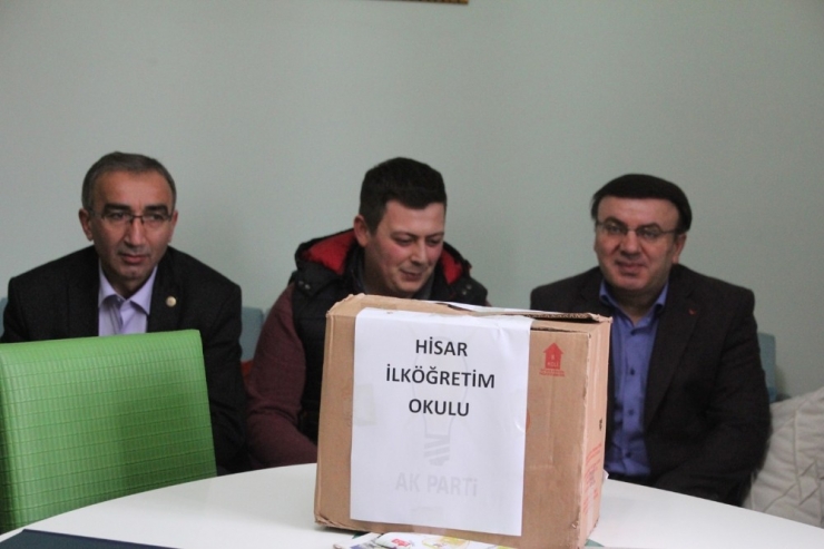 Ak Parti Domaniç Gençlik Kolları Başkanlığı’ndan Kitap Kampanyası