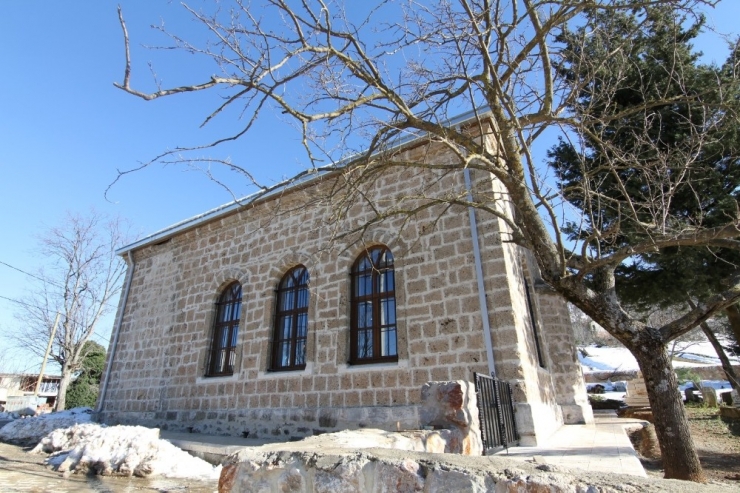 Tarihi Tepecik Camii Restore Edildi