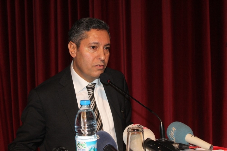 “Gelişen Türkiye’de Değerlerin Korunması” Konferansı Düzenlendi