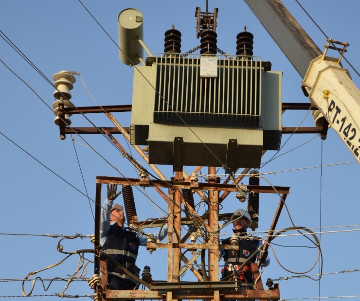 Güneydoğu’da Elektriğe Yeni Yılda 400 Milyon Liralık Yatırım Yapılacak