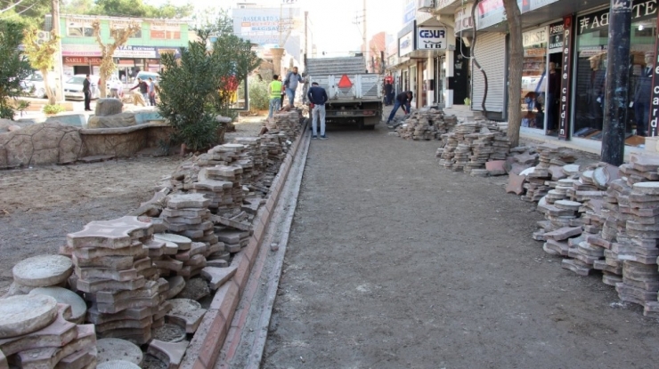 Sanat Sokağı Yapım Onarımına Başlandı