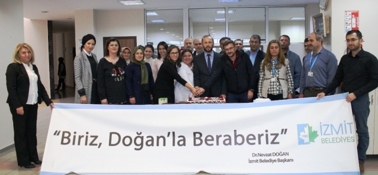 İzmit Belediyesi’nde Aralık’ta Doğanlar İçin Toplu Kutlama