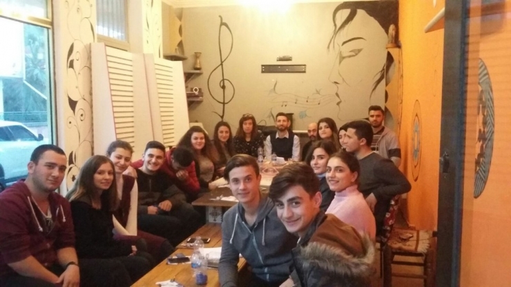 Körfezli Gençler Herkese Örnek Oluyor