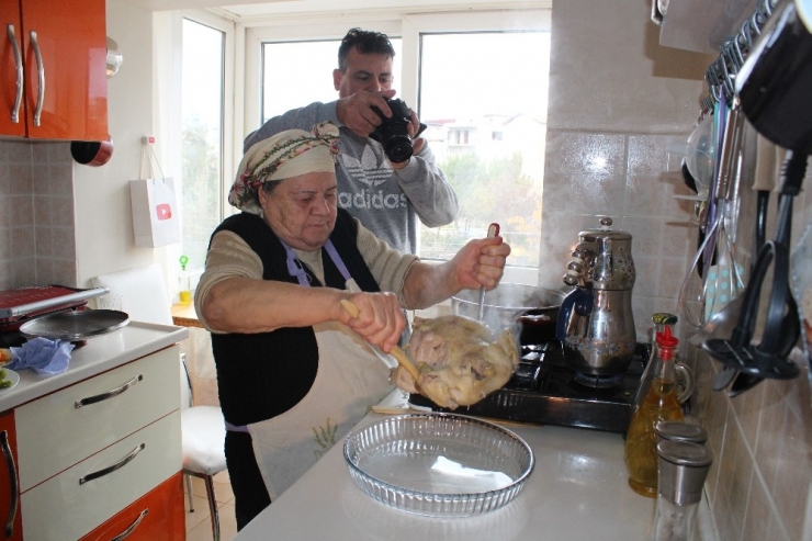 76’lık Youtuber Saniye Anne